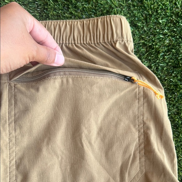 The North Face Utility Tan Men’s Shorts Size Medium *never worn new without tags - Picture 8 of 10